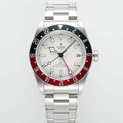 미러급 튜더 남성용 바젤월드 블랙 베이 M79830RB-0010 지엠티!! 듀얼 타임 블랙/레드 투톤 24시간 회전 베젤 화이트 다이얼 브레이슬릿 스위스 ETA 2824-A2 오토매틱 무브먼트 tud5126 Ⅳ